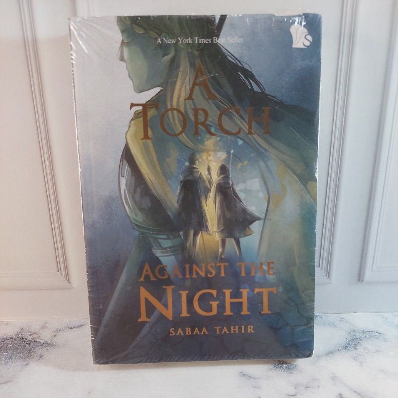 A Torch Against the Night - Sabaa Tahir