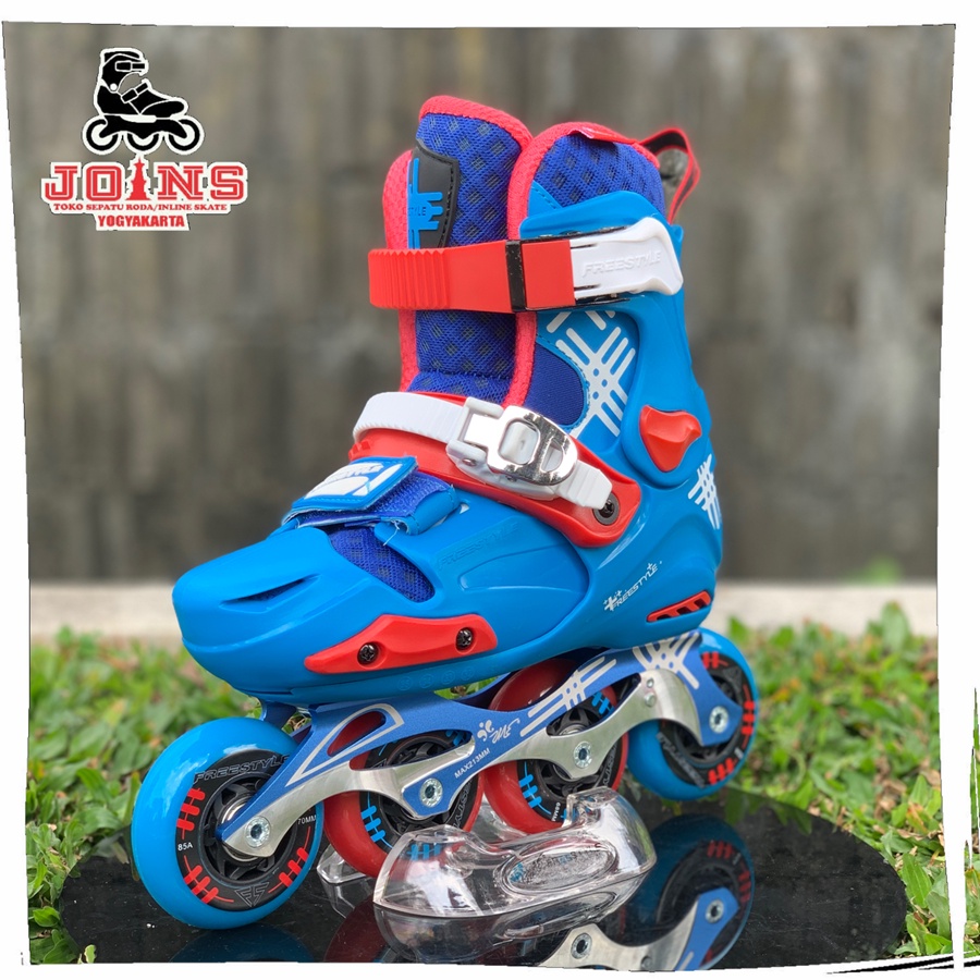 Sepatu Roda Anak inline Skate Anak Freestyle Z1 Biru