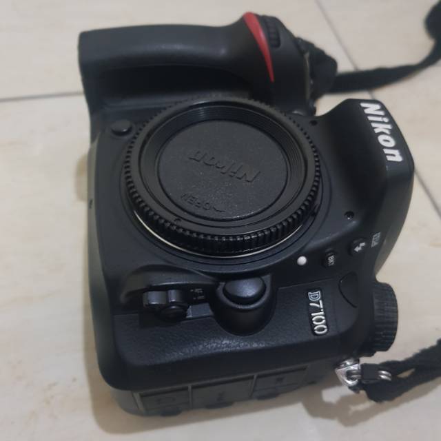 KAMERA NIKON D7100
