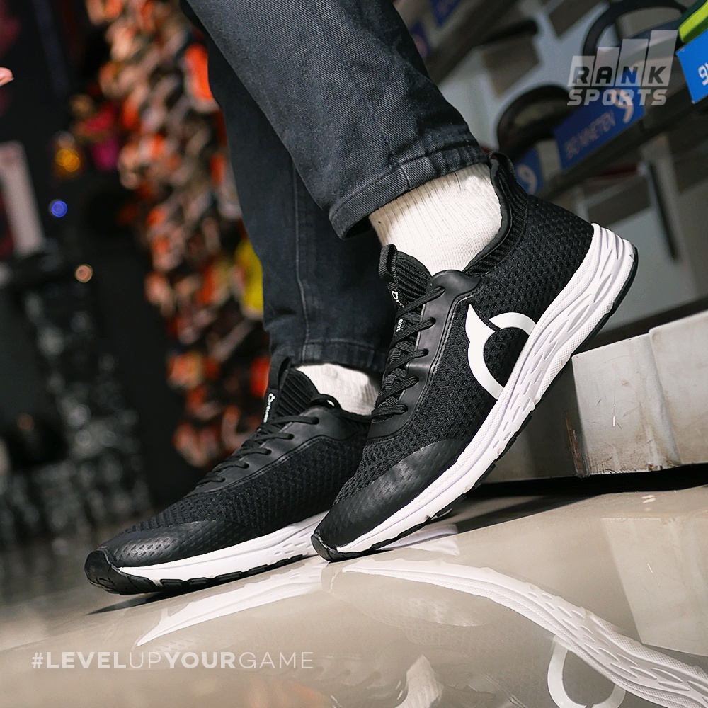 Sepatu Sneakers Ortuseight Harvard - Black/White