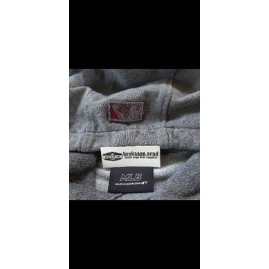 hoodie MLB seattle pilots"(Free sticker)
Size : 95/M (panjang 65 x lebar 55)
Colour : grey
Minus : ⛔