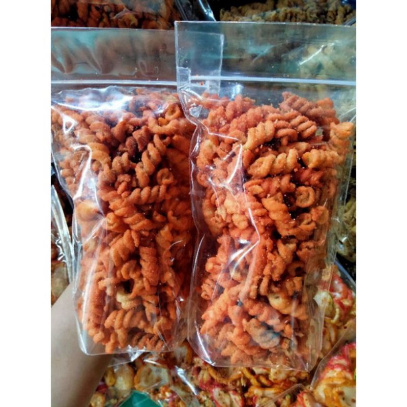 

Makaroni Spiral Pedas Gurih, Murah dan Enak ukuran 100 gram