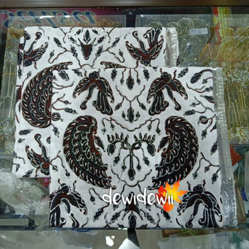 Sepasang Jarik Prodo + Blangkon, Motif Sido Asih Cilik