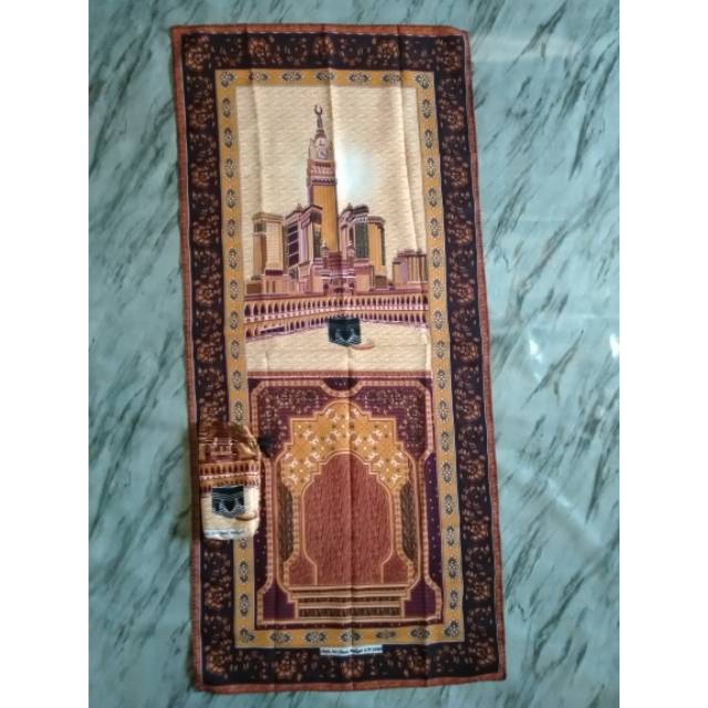 Sajadah saten oleh oleh haji umroh