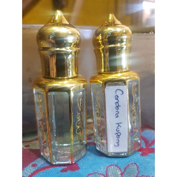 Minyak Cendana ori NTT penyulingan