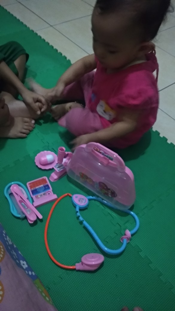  Mainan  dokter  koper kecil set  Dokter  Medical Kit FH 