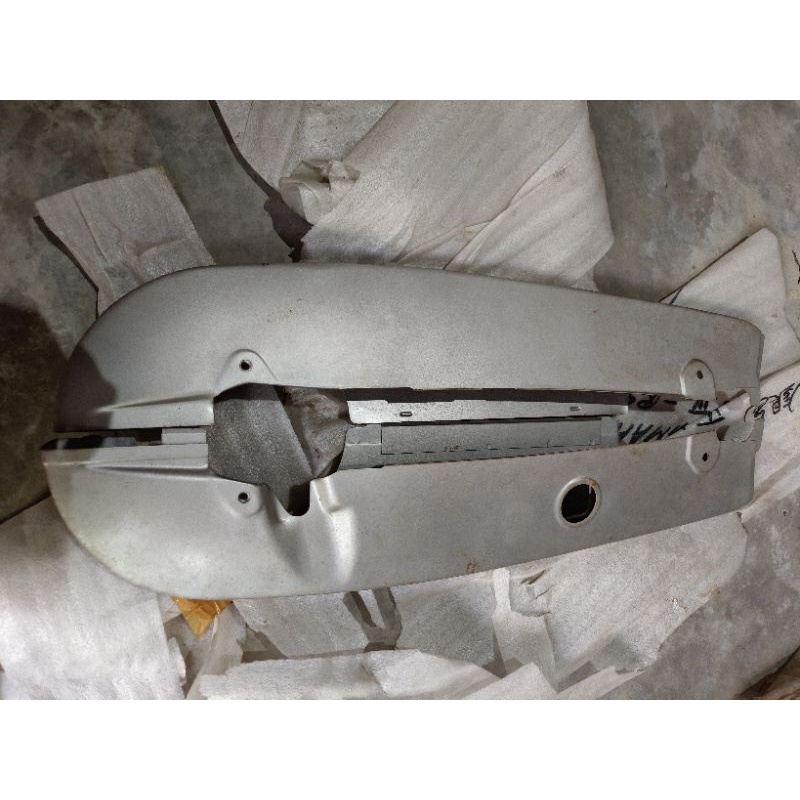 tutup rantai cover rantai yamaha rs100 rs125 orisinil