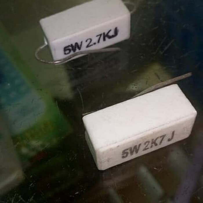 Resistor 5Watt - 2K2 5K6 2,2K 2,7K 5,6K 10K 22K 33K Ohm 5W 5%