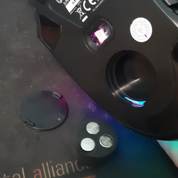 Sades AXE RGB Gaming Macro Mouse With Pemberat