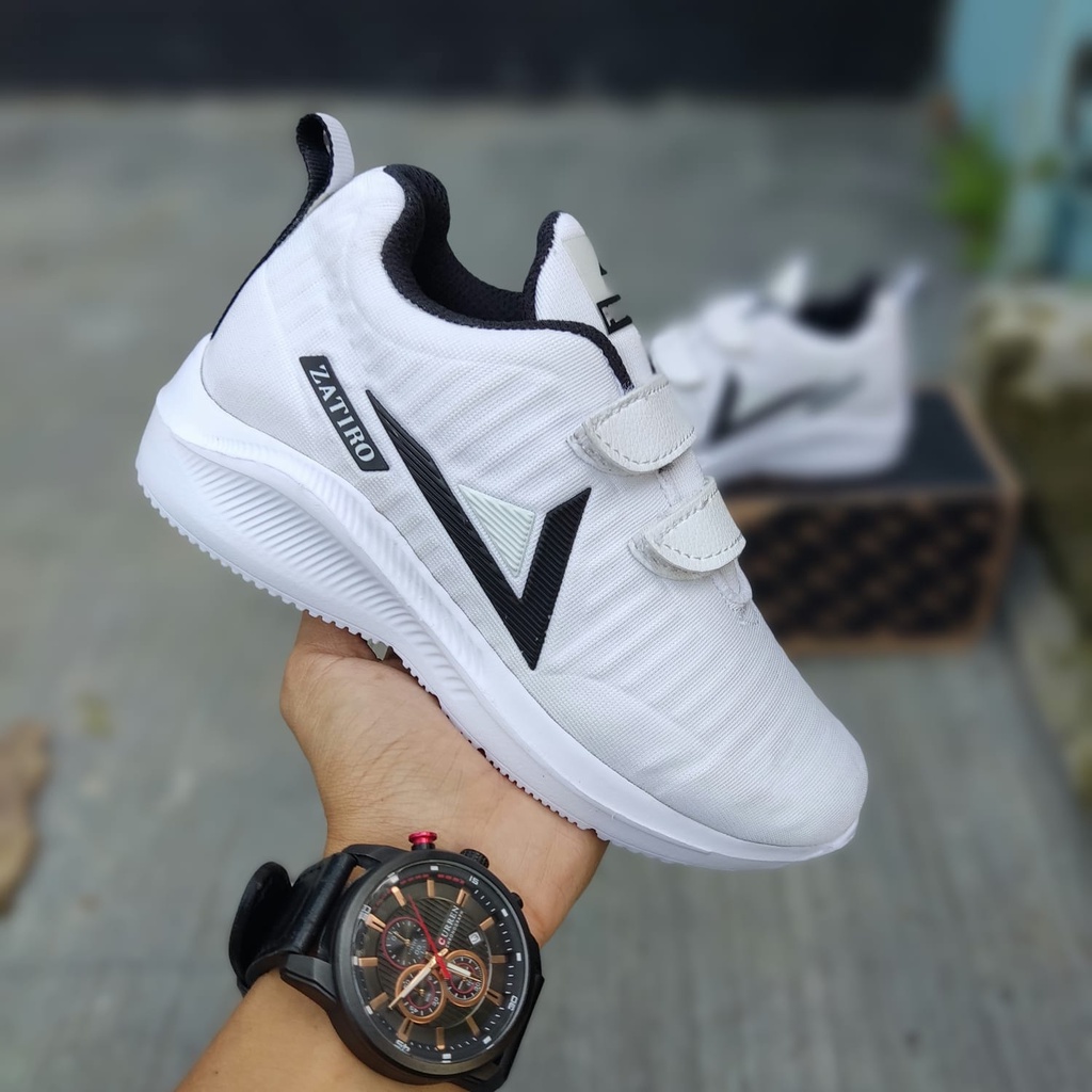 Sepatu sport pendek simple model ztr pengikat velcro perekat untuk anak anak sekolah junior usia 2 3 4 5 6 7 8 9 10 11 12 nb nyaman dan ringan saat digunakan