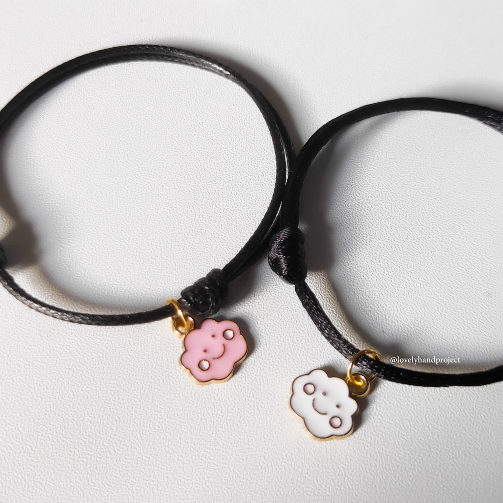 Gelang Sahabat Karaketer Awan Lucu Liontin Simple Tali Waterproof dan Lembut Tiga Pilihan Warna Couple Bestie Charm Enamel Epoxy