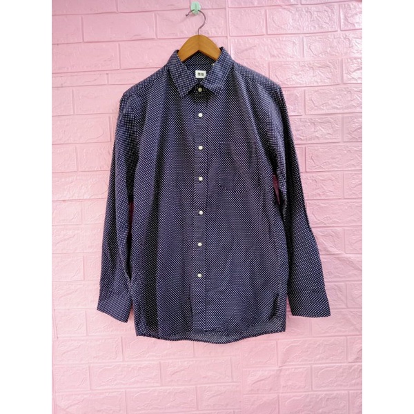 KEMEJA UNIQLO PRIA SECOND