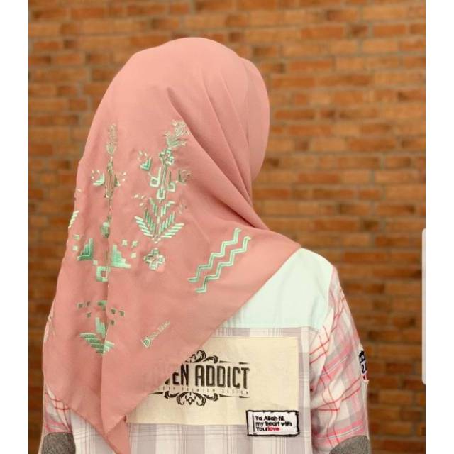 BEEME SCARF. BEEME GYPSY SERIES