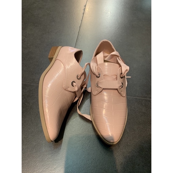 American eagle Jalisa Rosewater payless sneaker