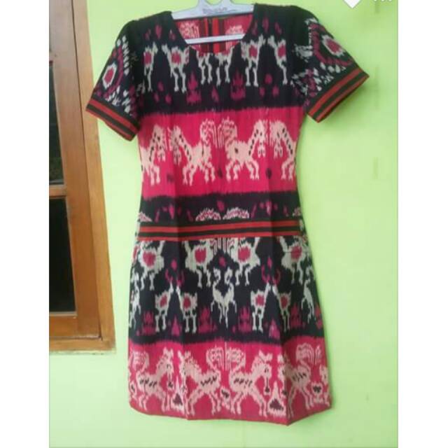 Dress tenun sumba etnik lengan pendek