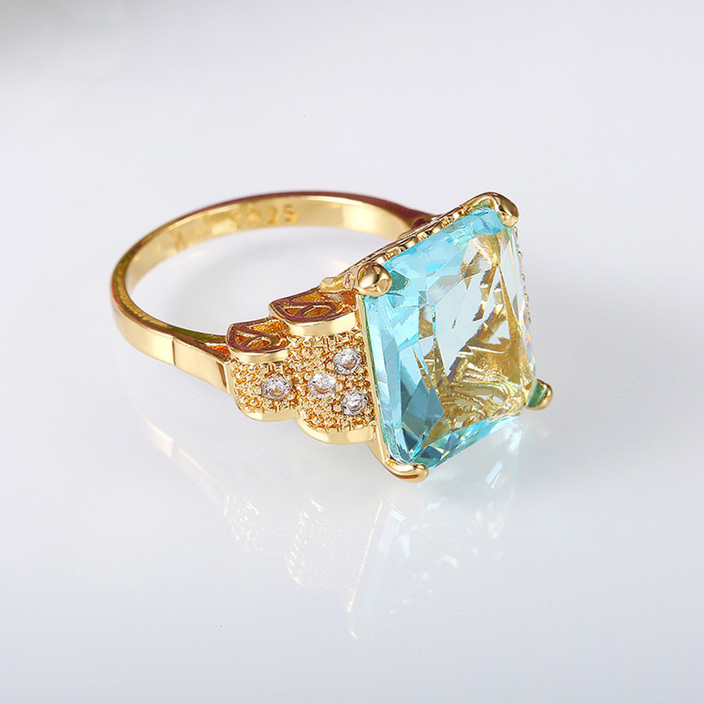 Cincin Emas Safir Aquamarine Mewah Pria Wanita Fashion Berlian Kristal Biru Muda Pertunangan Rings