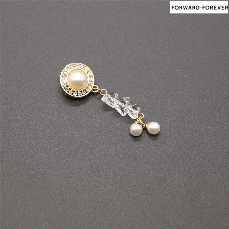 Bros Dengan Liontin Kristal Mutiara M70004