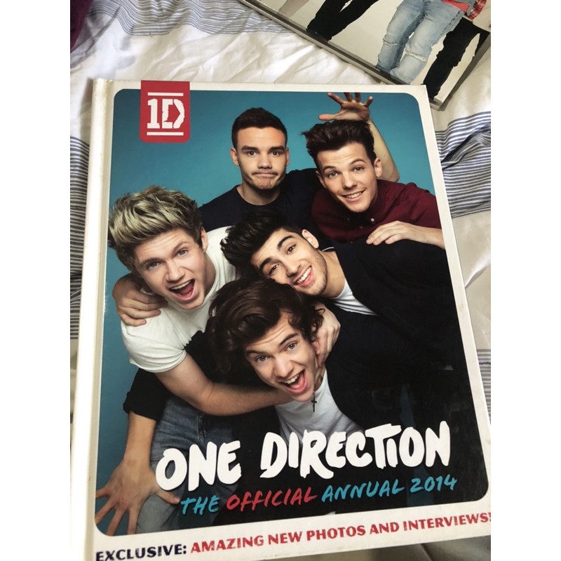 ONE DIRECTION the official annual