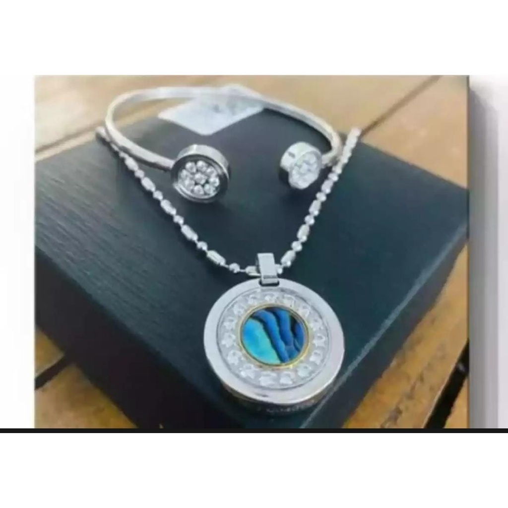 1 SET KALUNG DAN GELANG-Bioenergi Ion Negatif Kalung Liontin Batu Vulkanik Anti-Radiasi Kalung Energy Sehat Pelangsing/Kalung Quantum Kesehatan | Pendant Health Garansi Asli Model Terbaru bisa bayar di tempat