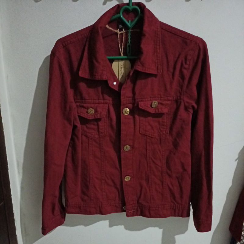 denim jaket / jaket denim / jaket jeans / jaket maroon / denim jacket / denim jaket wanita