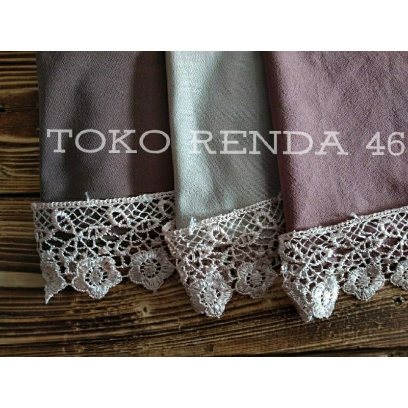 

RENDA PRADA 5.5cm 15 yard