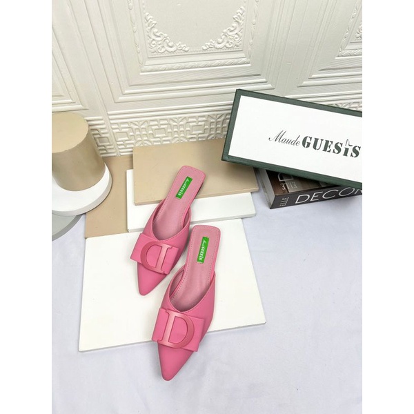 sendal flat shoes wanita terbaru kekinian pesta import premium Maude Guesis bahan kulit tinggi 2 cm