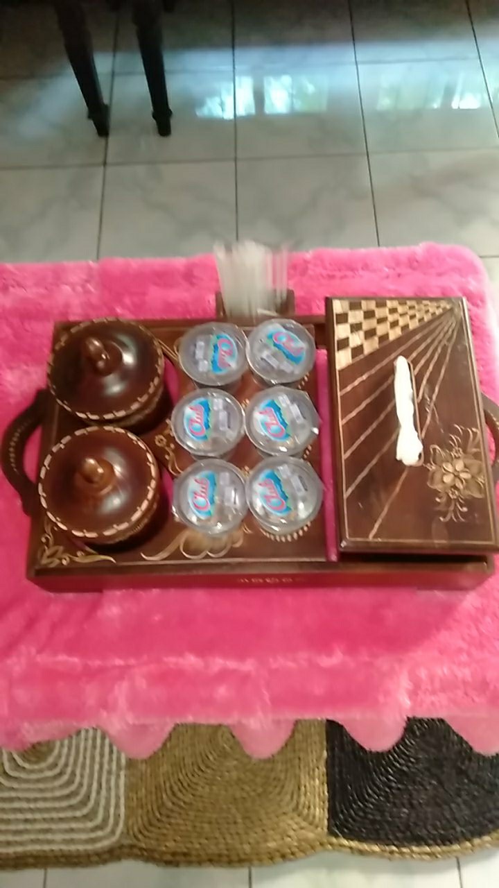 Set Tempat Aqua Toples Dan Box Tisu