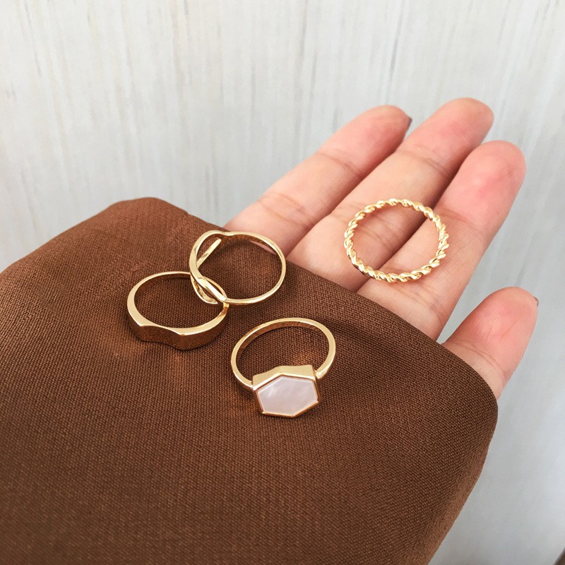 4pcs / Set Cincin Jari Dua Lapis Untuk Wanita