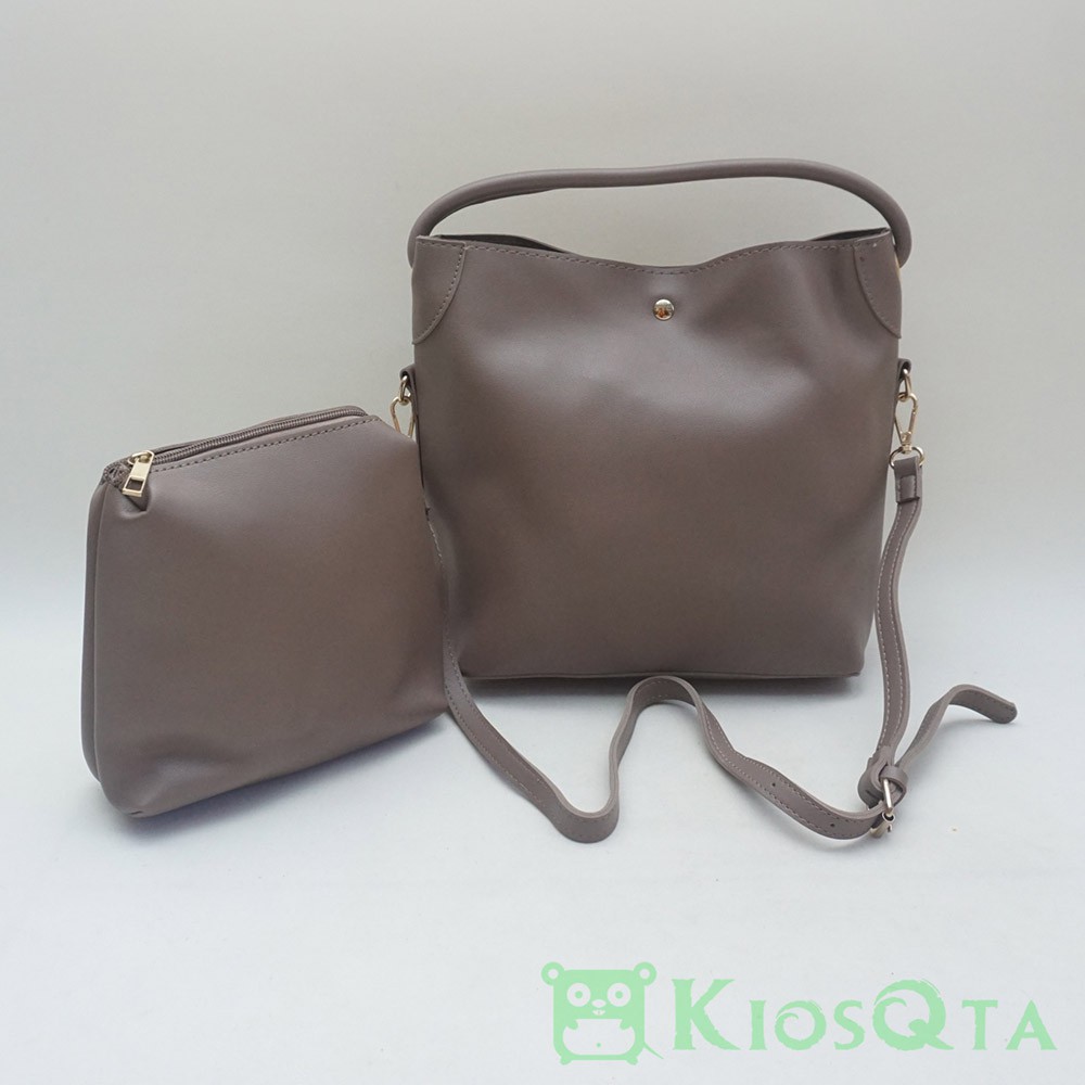 tas selempang wanita free pouch cantik warna abu abu tua