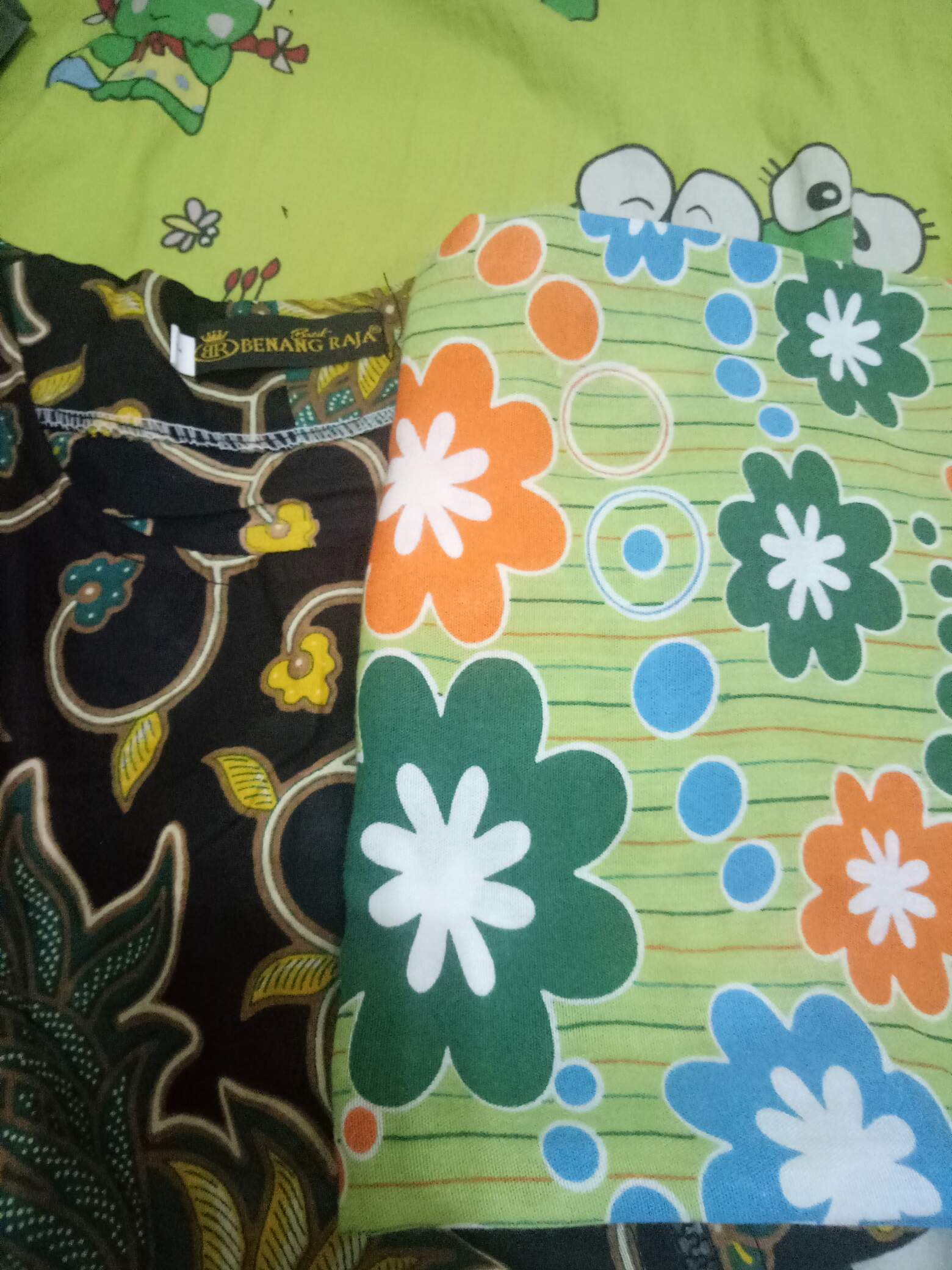 Benang Raja Hem Batik Pria Lengan Pendek