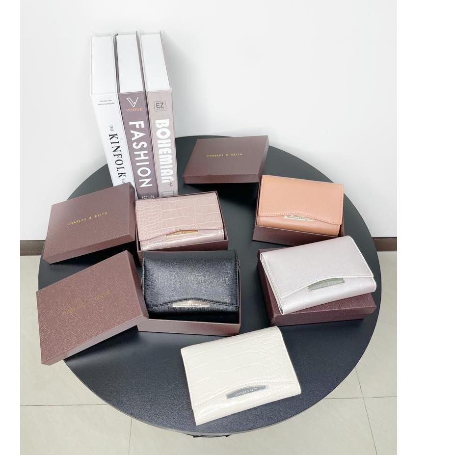 Sangat Nyaman.. Dompet Wanita CK - Metallic Accent Envelope Walet - 834#