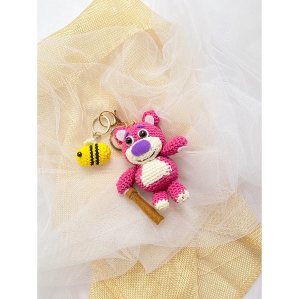 boneka rajut lotso gantungan kunci Amigurumi/crochet/boneka rajut/disney/Lotso/keychain/bagcharm