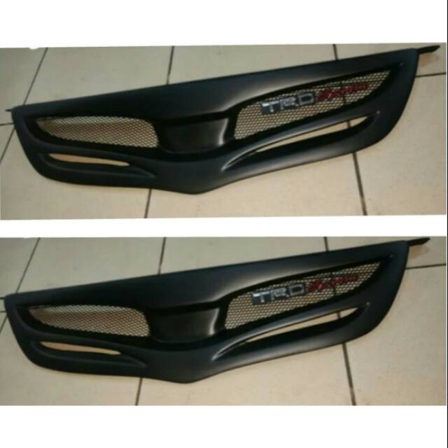 Grill vios limo 03-05 emblem trd