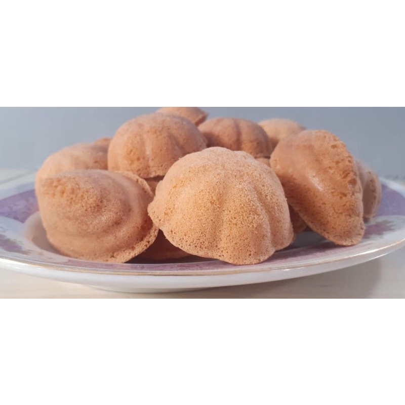 

Bolu kijing kemasan 500gr | Bolu jadul | Kue kering | Kue jadul | Kue lebaran | Kue tradisional