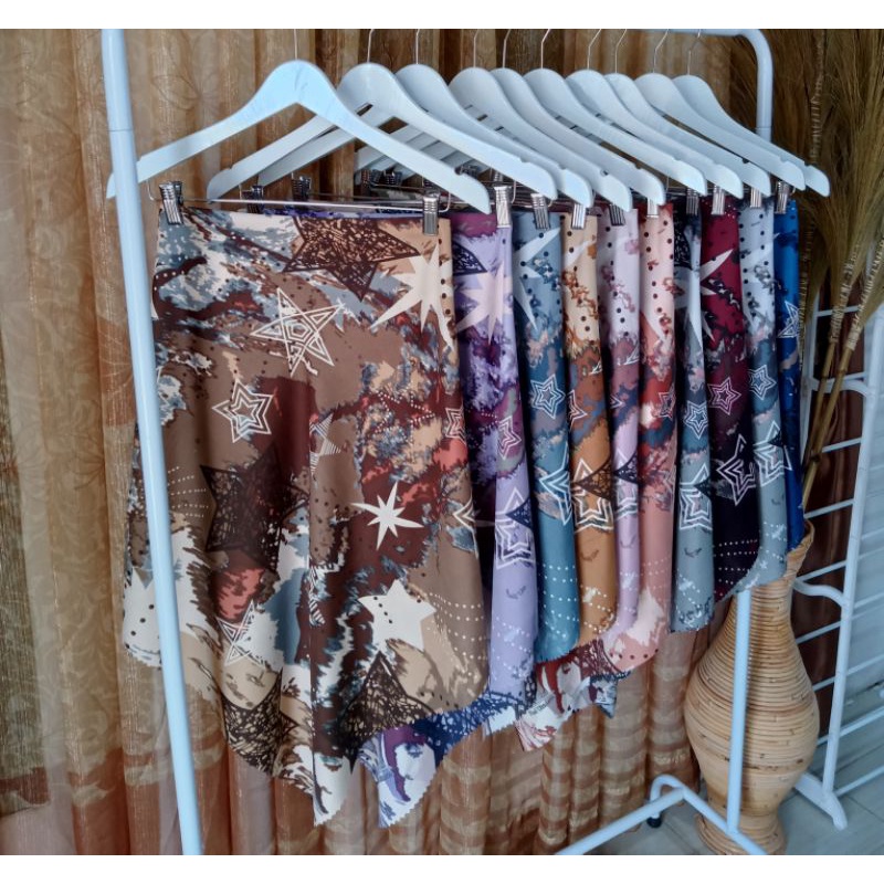 KerudungUmamaScrafMotif/KerudungSegiEmpat/KerudungMotif