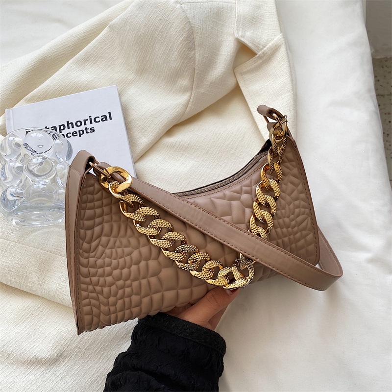 6323 𝙏𝙪𝙩𝙪𝙡 𝘽𝙖𝙜 Tas Tangan model flap import hiasan rantai emas