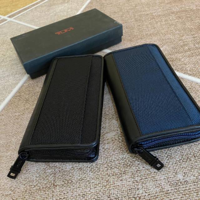 Dompet Panjang CanvasTumi