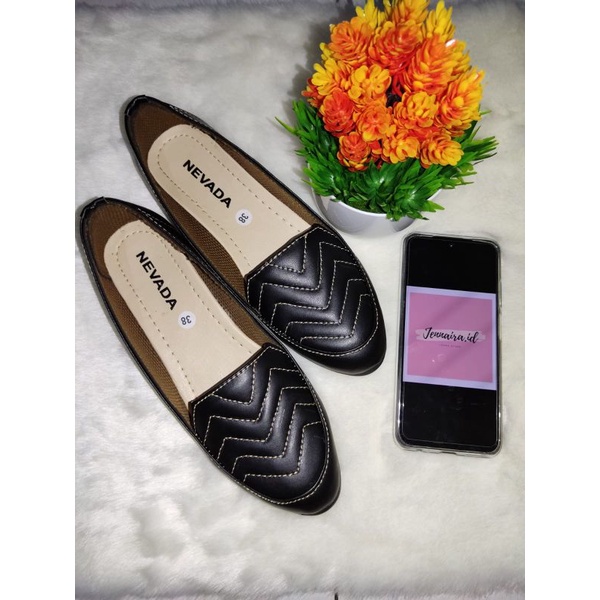 CUCI GUDANG FLAT SHOES NEVADAa DAN KICKERSs-1