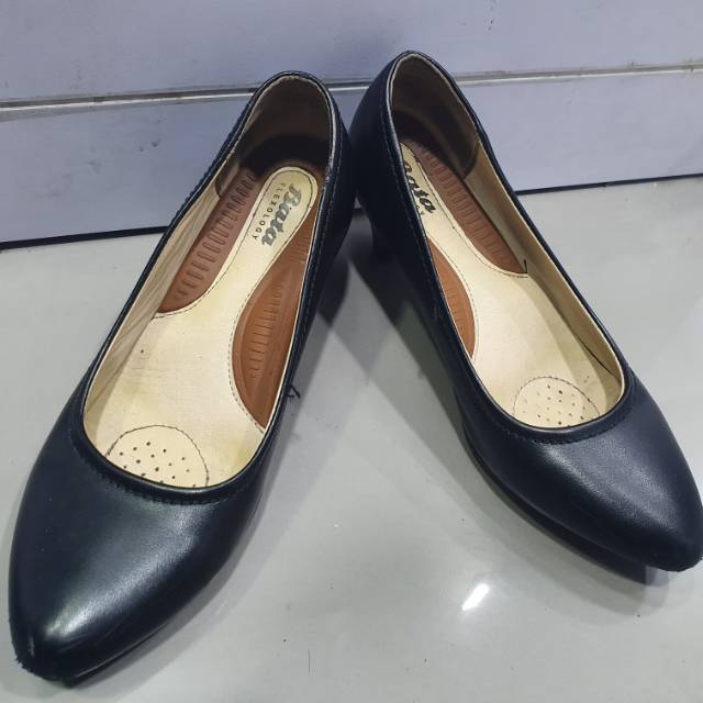 sepatu fantofel bata