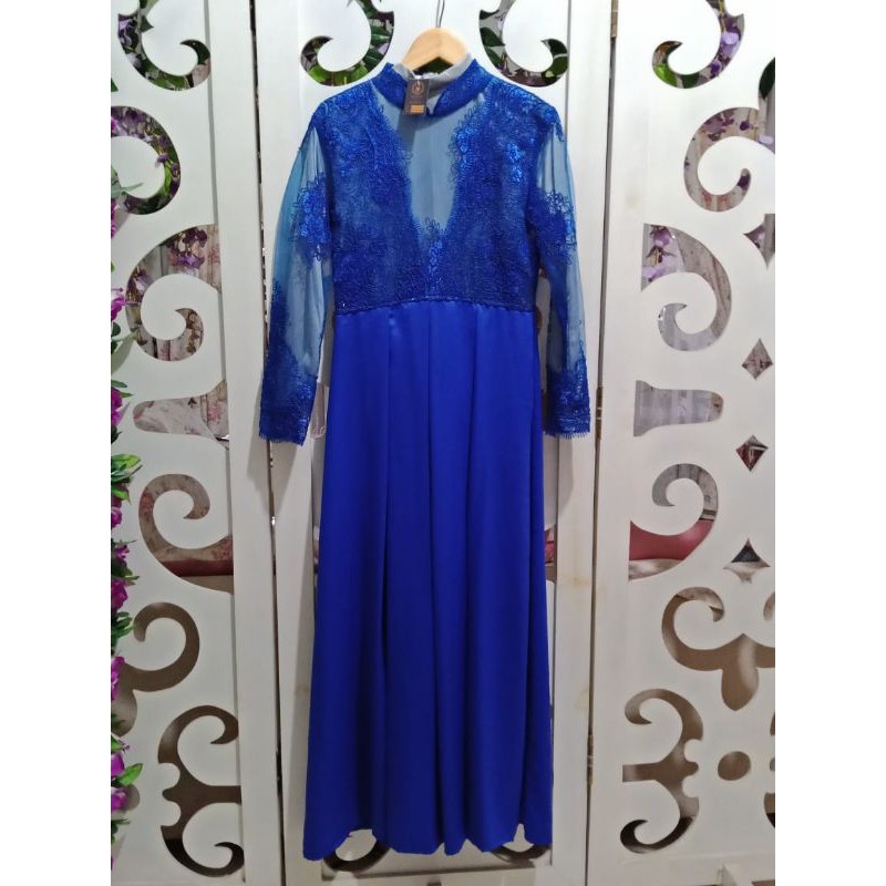 Gaun pesta// kebaya kondangan// kebaya wisuda// gamis muslim// gaun bridesmaid