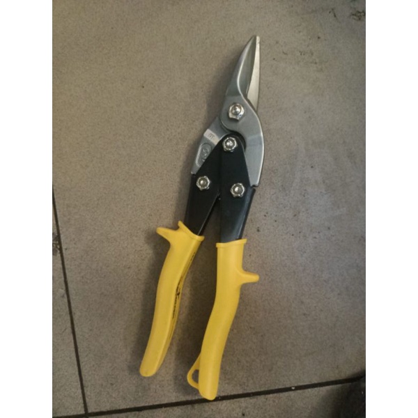 

Gunting Paylater
