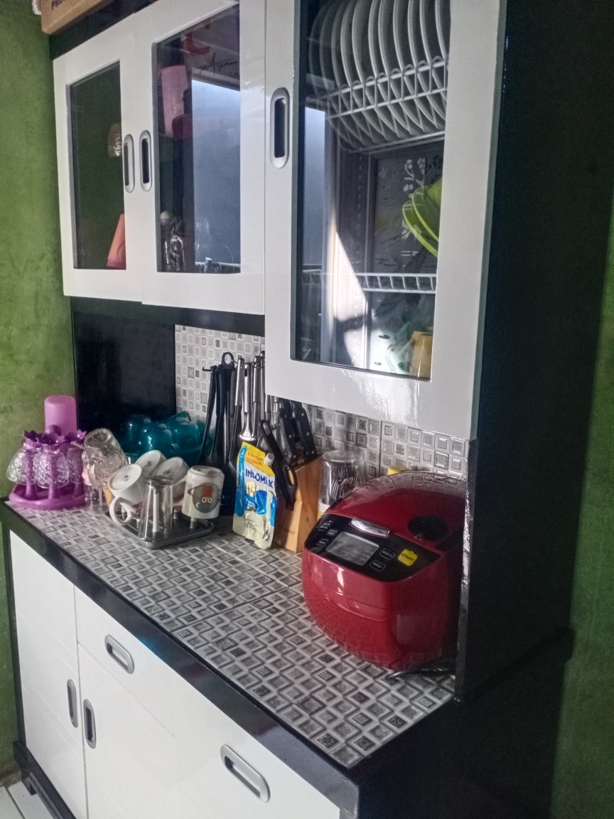 Lemari Dapur Rak Piring Kayu Kitchen Set 3 Pintu