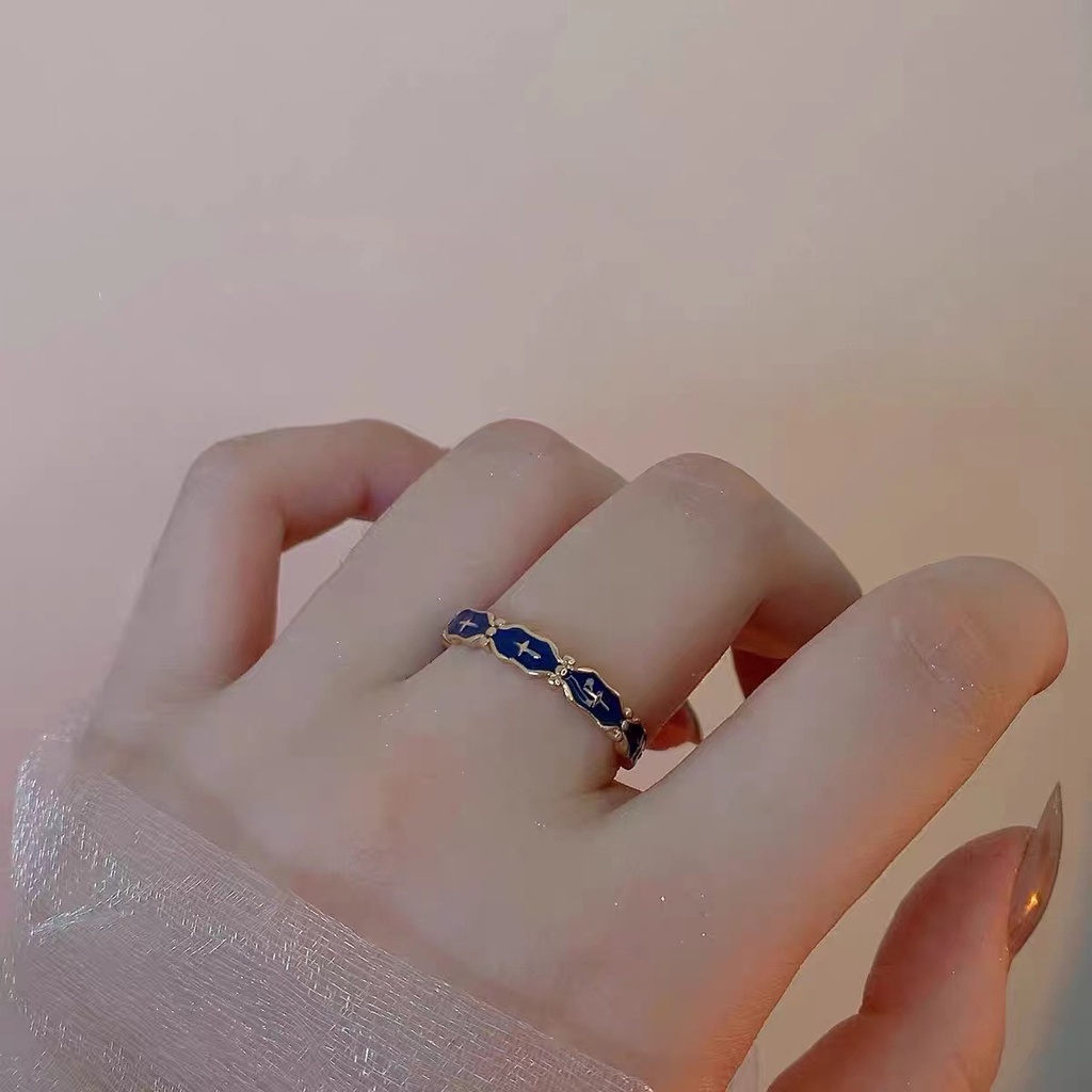 Cincin Bahan Alloy Desain Bunga Warna Putih Biru Untuk Wanita