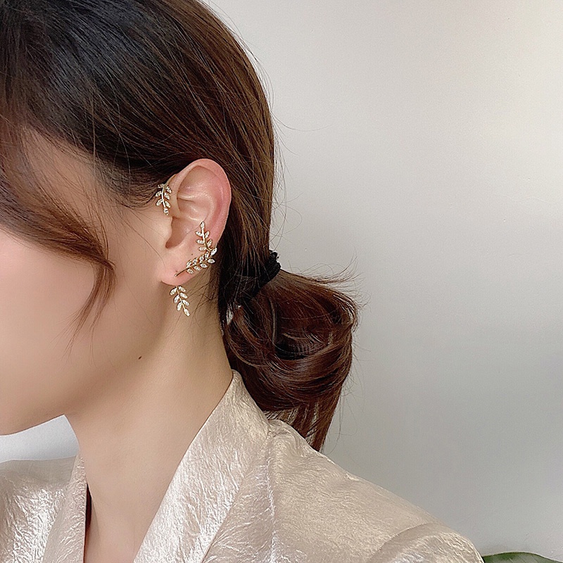 Anting Kait Silver Needle 925 Desain Daun Peri Untuk Wanita