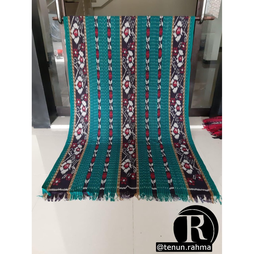 Kain Tenun Blanket / Kain Blanket Tenun Ikat Toraja Halusan