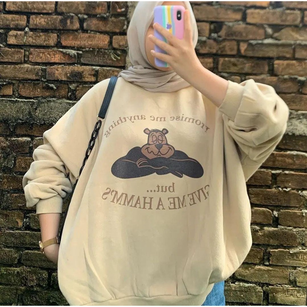 (IC) GIVE ME A HAMM'S Sweater Crewneck Sweatshirt Kpop Wanita Kekinian Oversize Fashion Outfit Ootd Korean Style Sweter Crewnek Switter Cewe Krunek Perempuan Sweeter Viral Remaja Korea Atasan Cewek Premium BB 45-65 PB 65 LD 110 Bahan Fleece Tebal