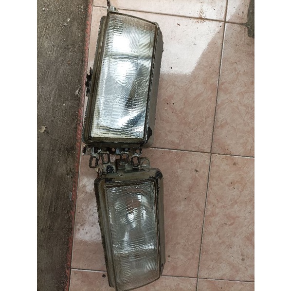 headlamp ford laserGL