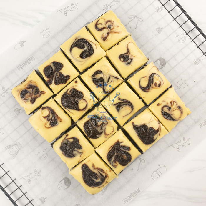 

Brownies Creamcheese Premium (Uk. 20 x 20) by Eight And Treat