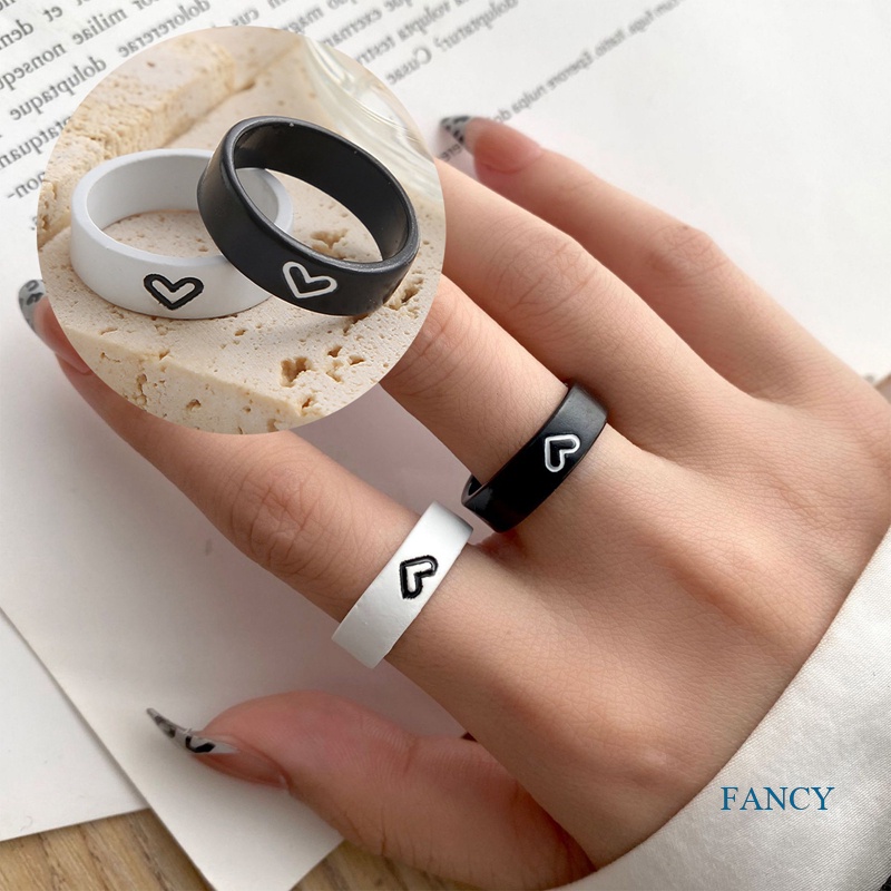 2pcs / Set Cincin Pasangan Desain Hati Butterfly Bunga Untuk Aksesoris Perhiasan