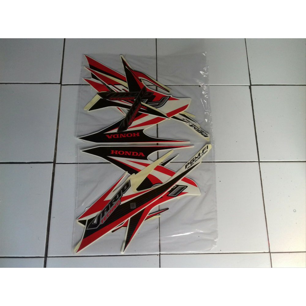 striping vario 125 2014 putih-merah